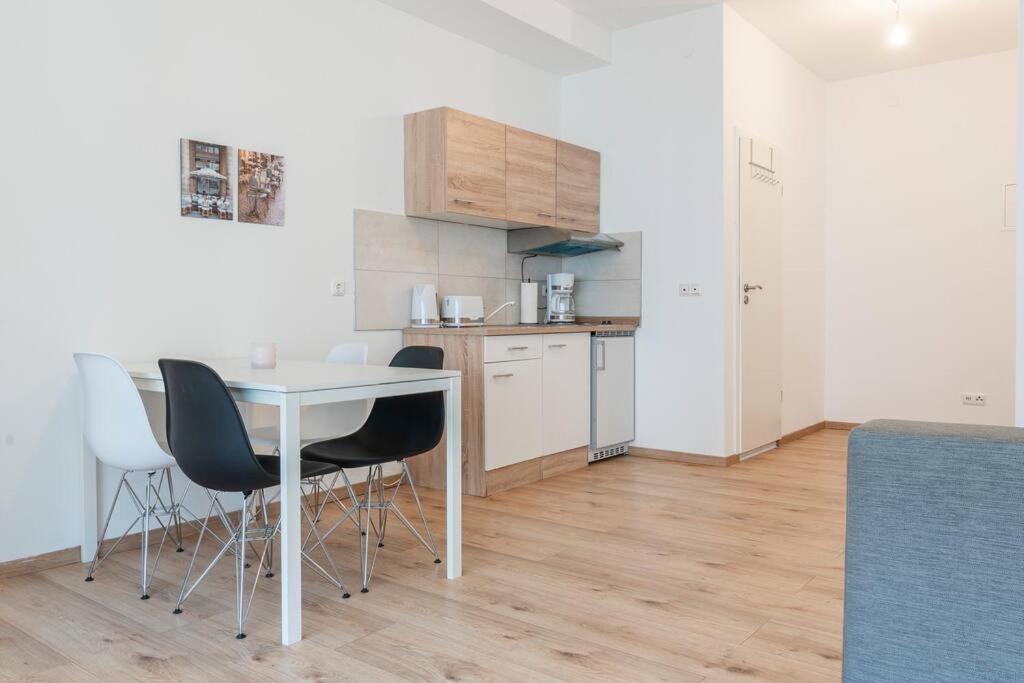 Stilvolles Apartment Fuer 4 Pers. BRE Exteriör bild
